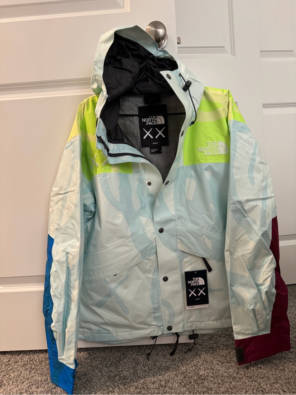 *NEW* The North Face TNF x KAWS Mountain Jacket Size M NWT. Multi-Color.